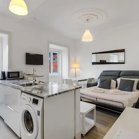 Bright 1br Castelo Sao Jorge - Graca Getaway | By Airnest *