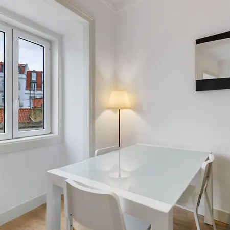 Apartment Bright 1br Castelo Sao Jorge - Graca Getaway | By Airnest