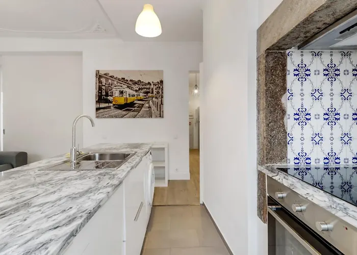 Bright 1br Castelo Sao Jorge - Graca Getaway | By Airnest Apartment *