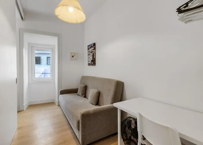 Bright 1br Castelo Sao Jorge - Graca Getaway | By Airnest Apartment Lisbon
