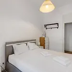 アパート Bright 1br Castelo Sao Jorge - Graca Getaway | By Airnest リスボン