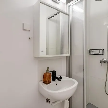 Apartman Bright 1br Castelo Sao Jorge - Graca Getaway | By Airnest Lisboa